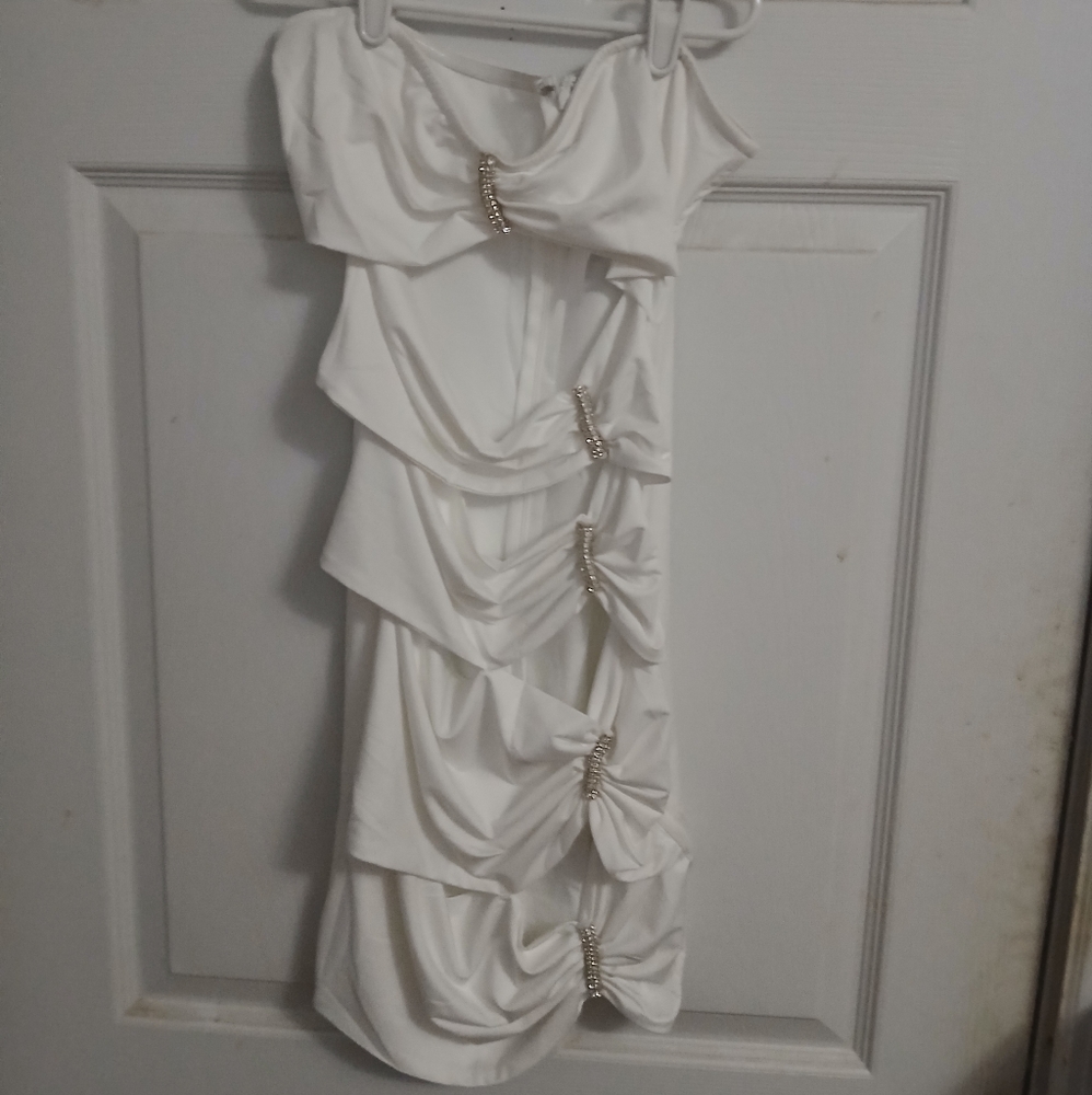 Miss 8 tube dress